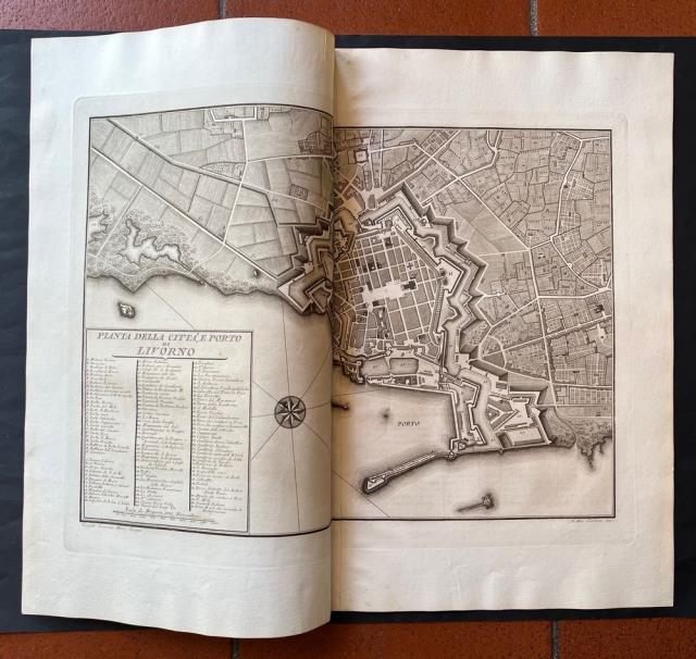 TERRENI, ANTONIO E JACOPO - CARBONI, MATTEO. Pianta della città, e porto di...